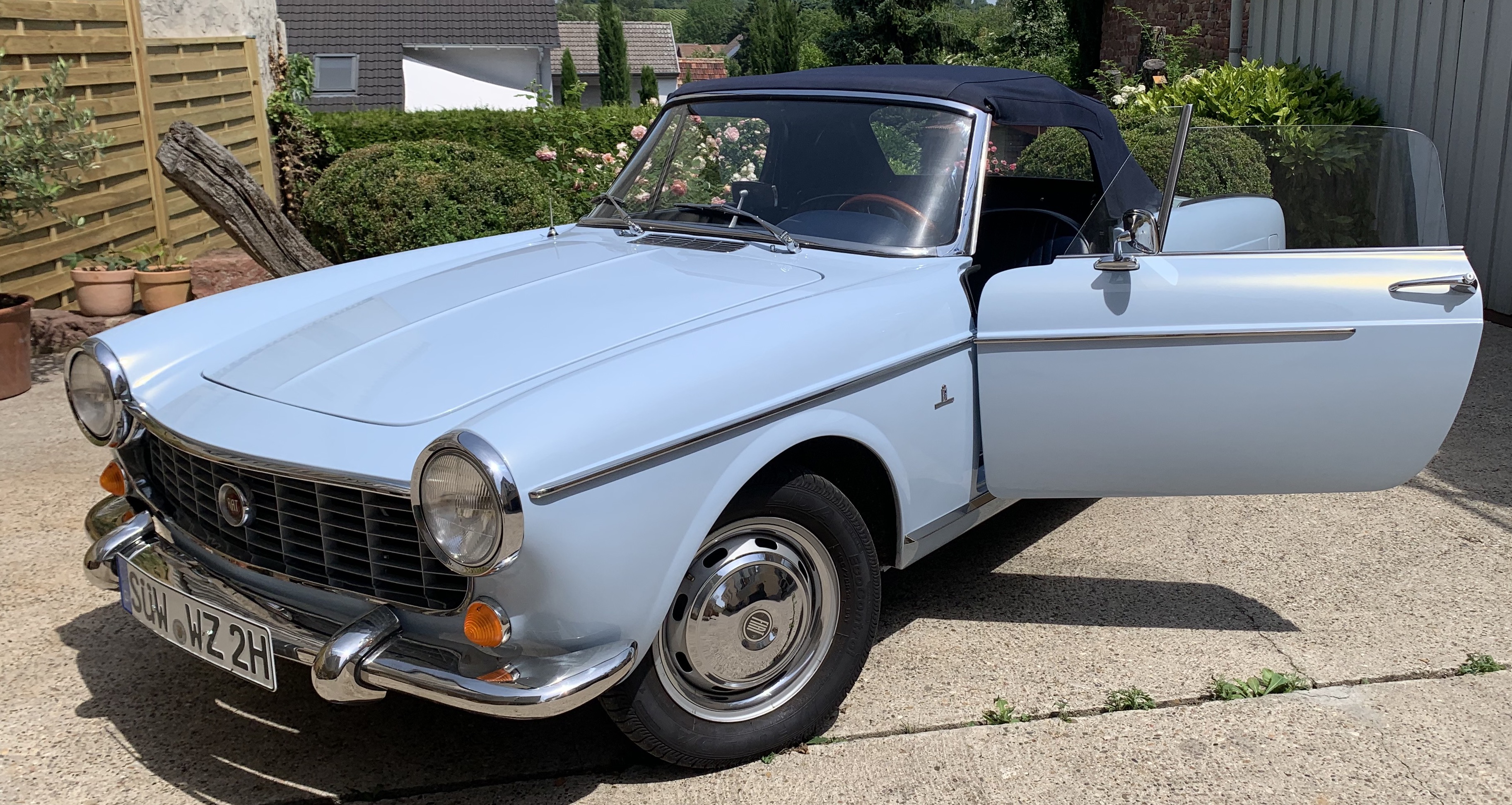 11-Fiat_1500_Cabrio.jpeg