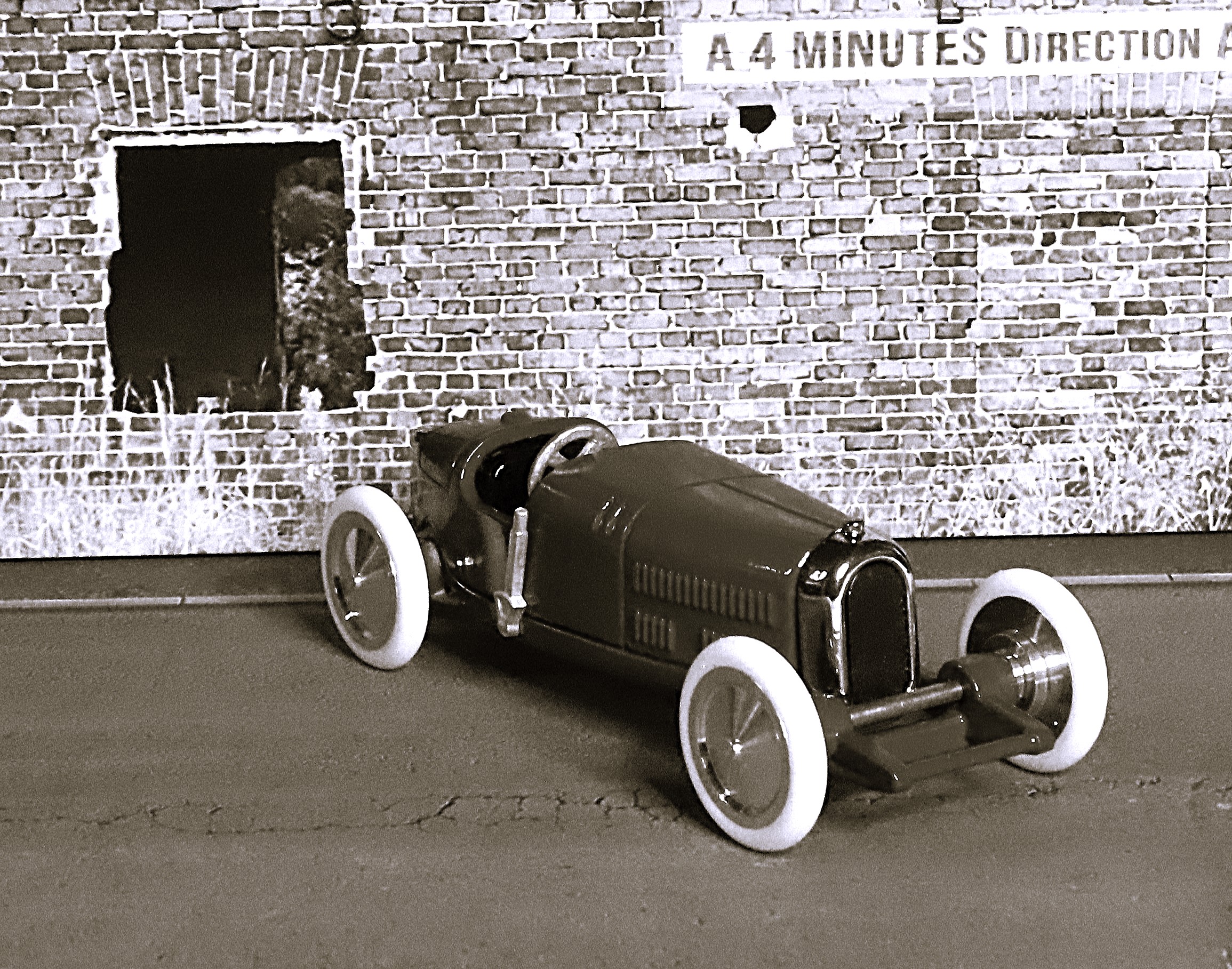 F-1921-06 OFFICINA 802 GP (6).JPG