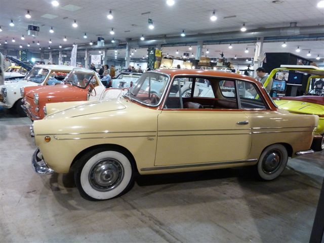 Fiat 750 Viotti.JPG